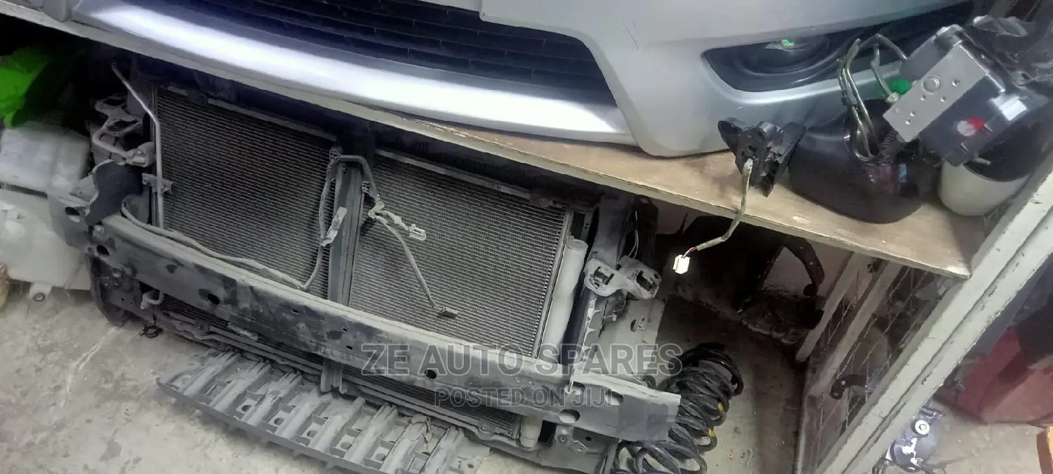 Voxy/Noah 2010 Radiator Panel
