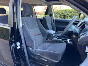 Toyota Land Cruiser Prado 2.8 2017 Black