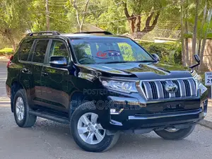 Toyota Land Cruiser Prado 2.8 2017 Black