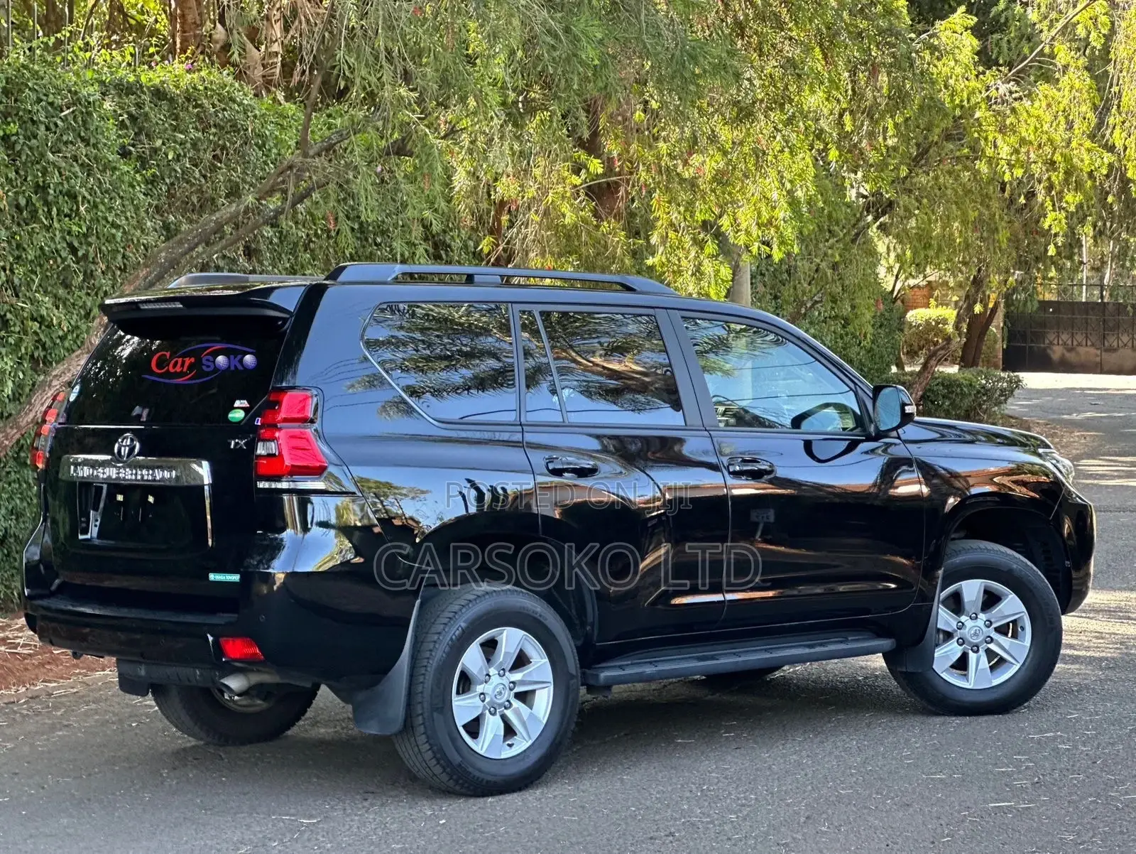 Toyota Land Cruiser Prado 2.8 2017 Black