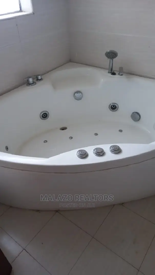 3bdrm Apartment in Tevody Heights, Valley Arcade for sale
