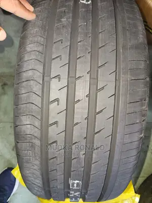 245/40r19 Dunlop Tyre Made in Japan (Veuro