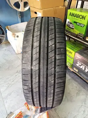 275/45r21 Roadx Tyre