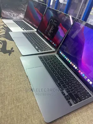 Laptop Apple MacBook 2020 8GB Intel Core I3 SSD 256GB