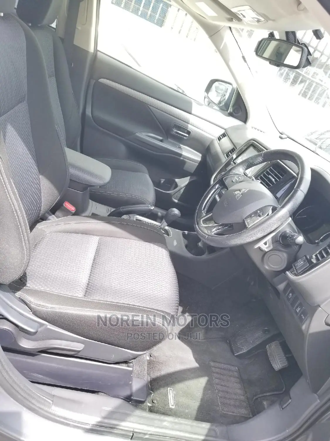Mitsubishi Outlander 2015 Gray