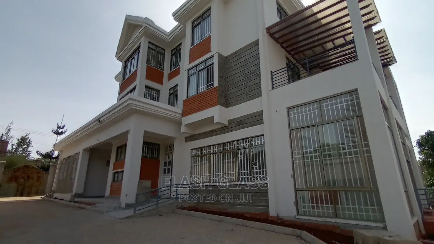 Customized Aluminium Windows Champagne