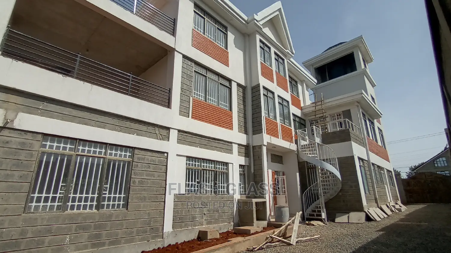 Customized Aluminium Windows Champagne