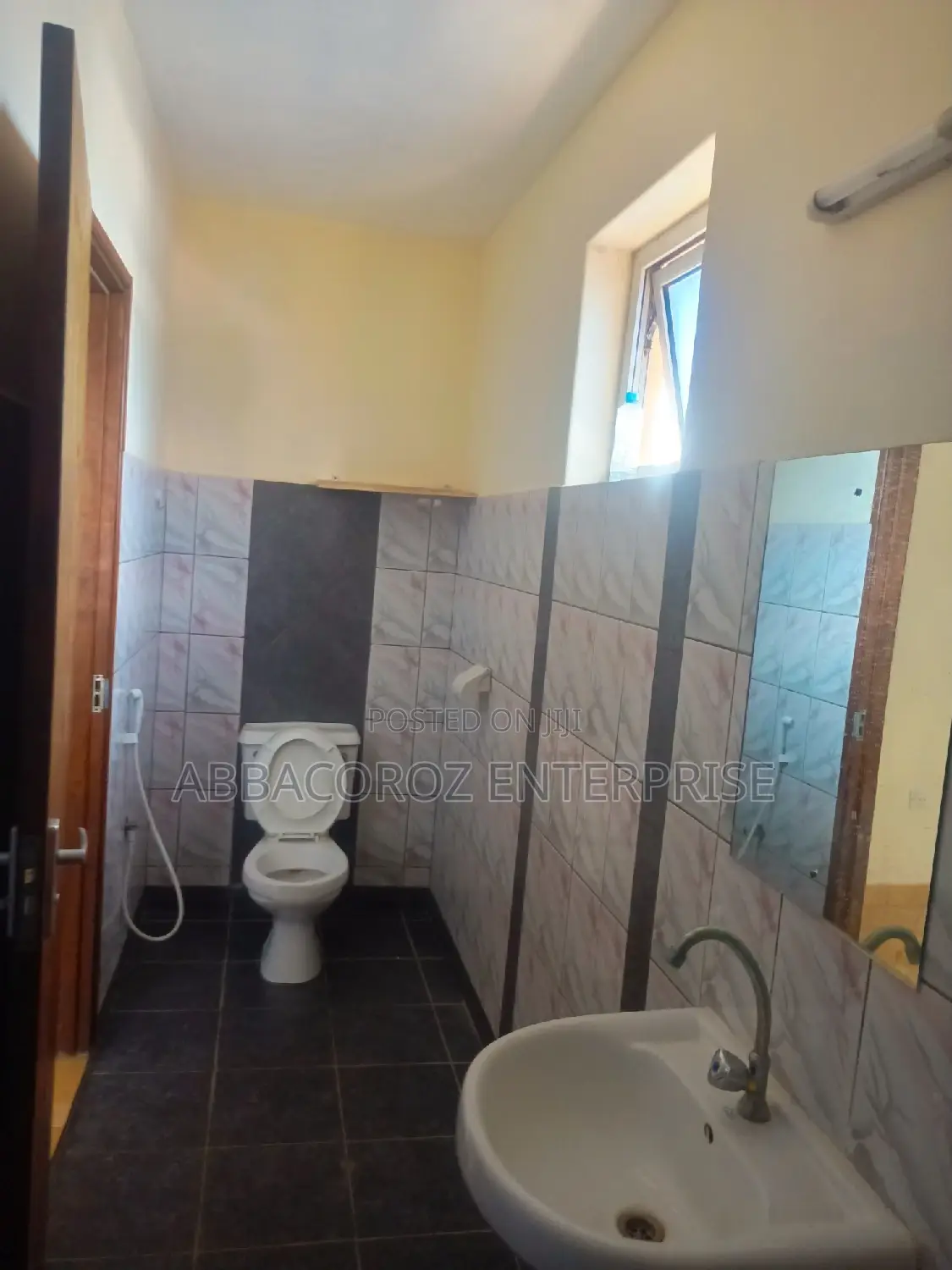 3bdrm Apartment in Leisure, Kongowea for rent
