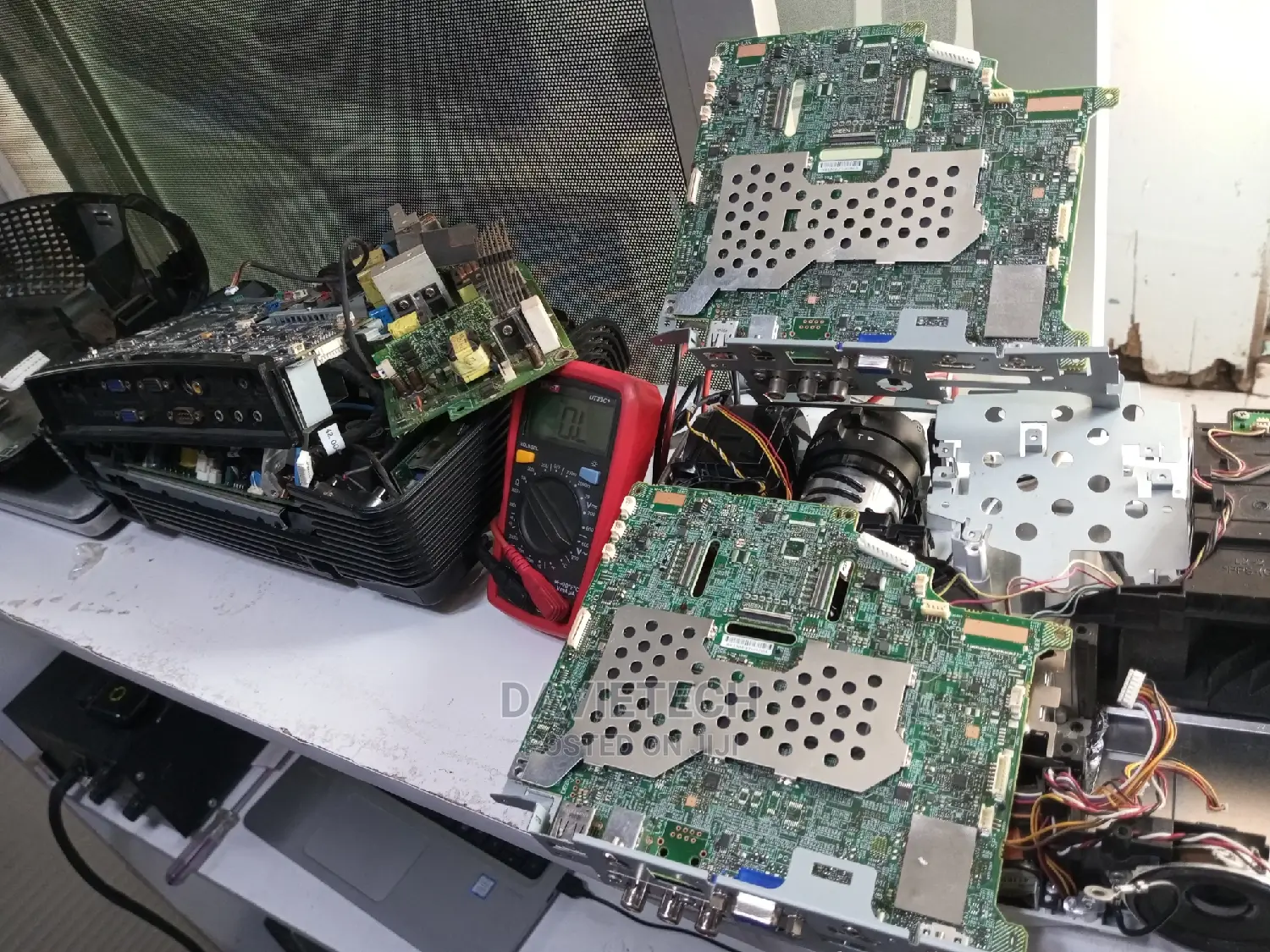 Diagnosis and Repair of Projectors