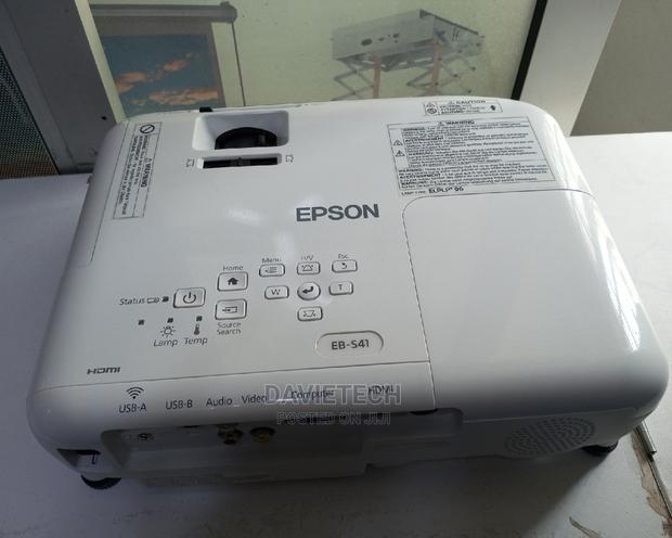 Refurbished EPSON Eb S41 Projector