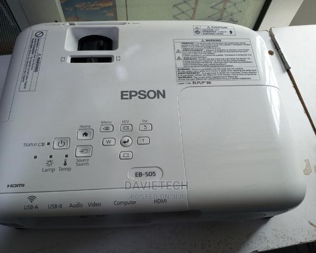 EPSON Eb S05  - main view