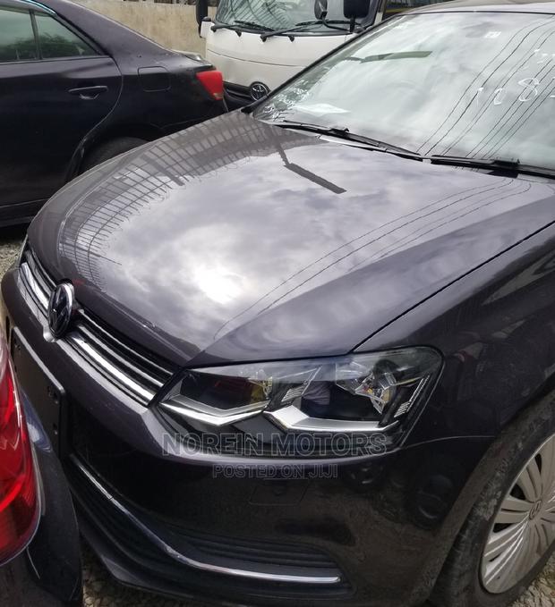 Volkswagen Polo 2015 Black
