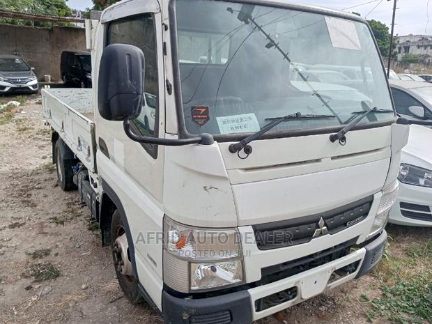 Mistubishi Fuso 2017 - thumbnail 5