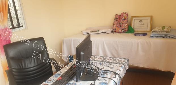 40ft Container Clinic - thumbnail 3