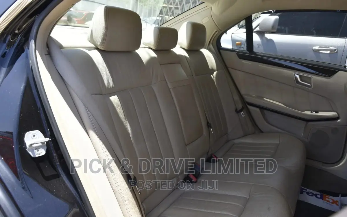 Mercedes-Benz E200 2015 Black