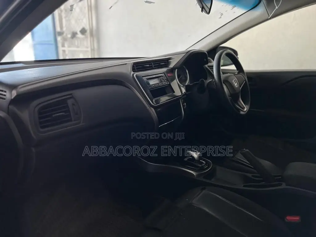 Honda Grace 1.5 Hybrid FWD 2015 Black