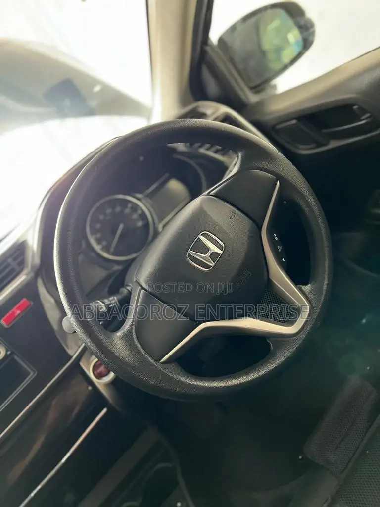 Honda Grace 1.5 Hybrid FWD 2015 Black