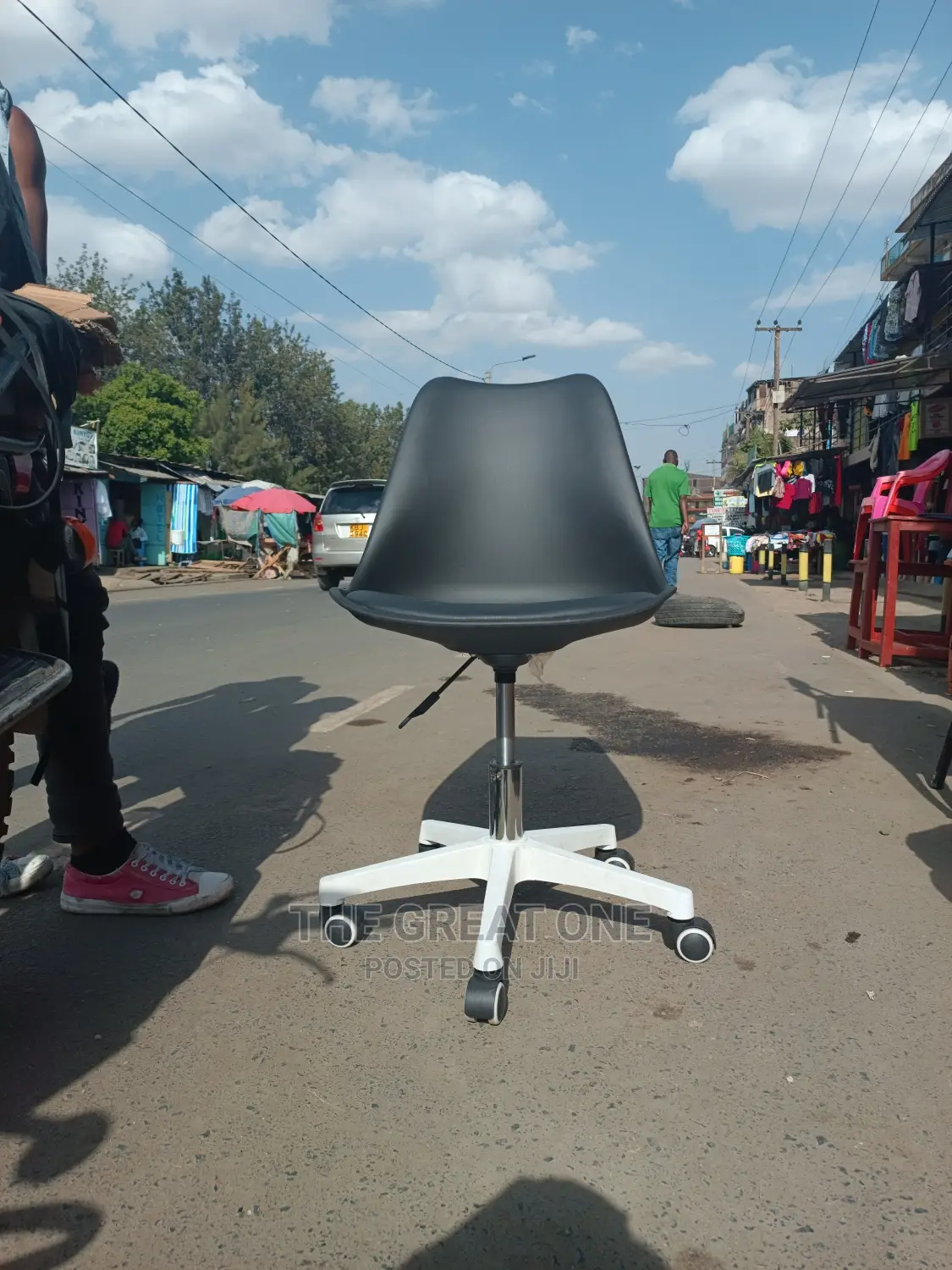 Office Chair: Office Chair