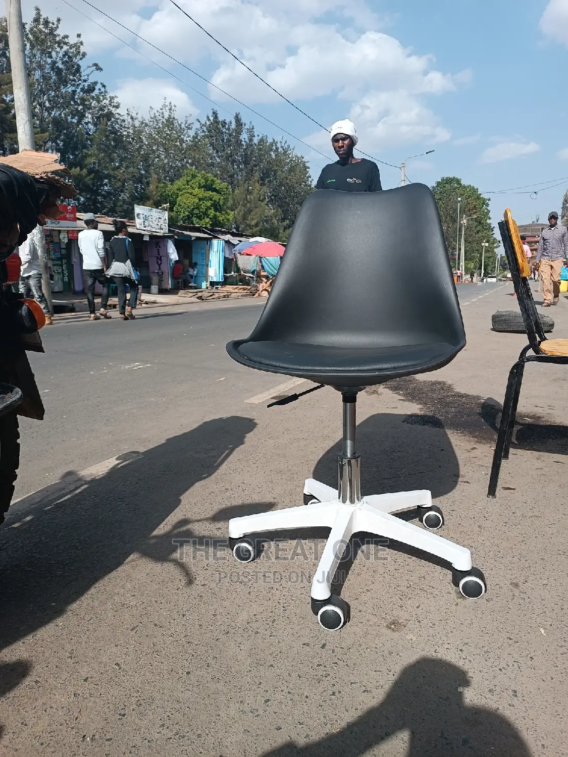 Office Chair: Office Chair