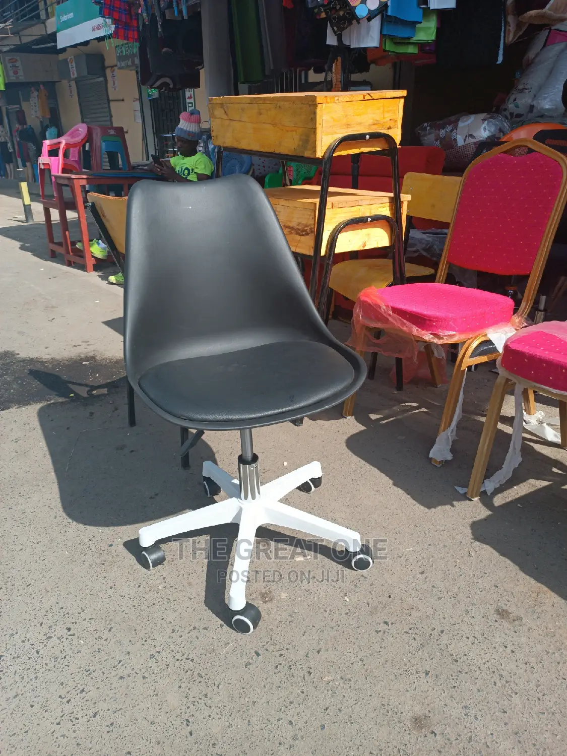 Brand New Office Chair Payment Done After Delivery 