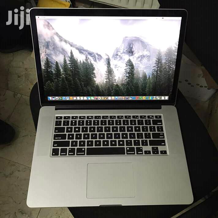 Laptop Apple MacBook Pro 4GB Intel Core i5 HDD 500GB