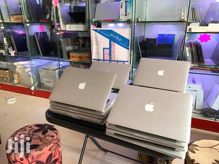 Laptop Apple MacBook Pro 4GB Intel Core i5 HDD 500GB