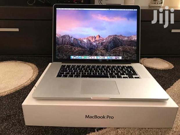 Laptop Apple MacBook Pro 4GB Intel Core i5 HDD 500GB