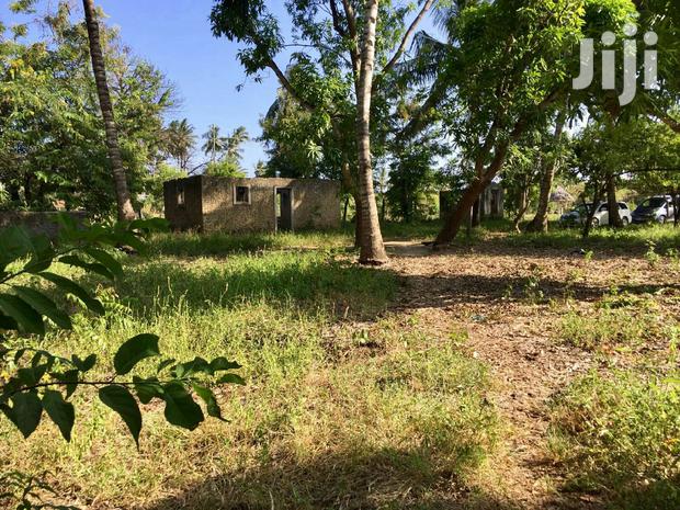 Beach Plot 1.78 Acres Kanamai - thumbnail 3