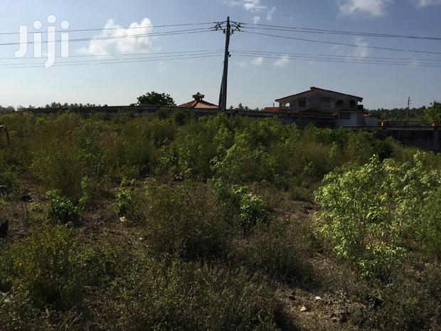 Beach Plot 1.78 Acres Kanamai - thumbnail 4