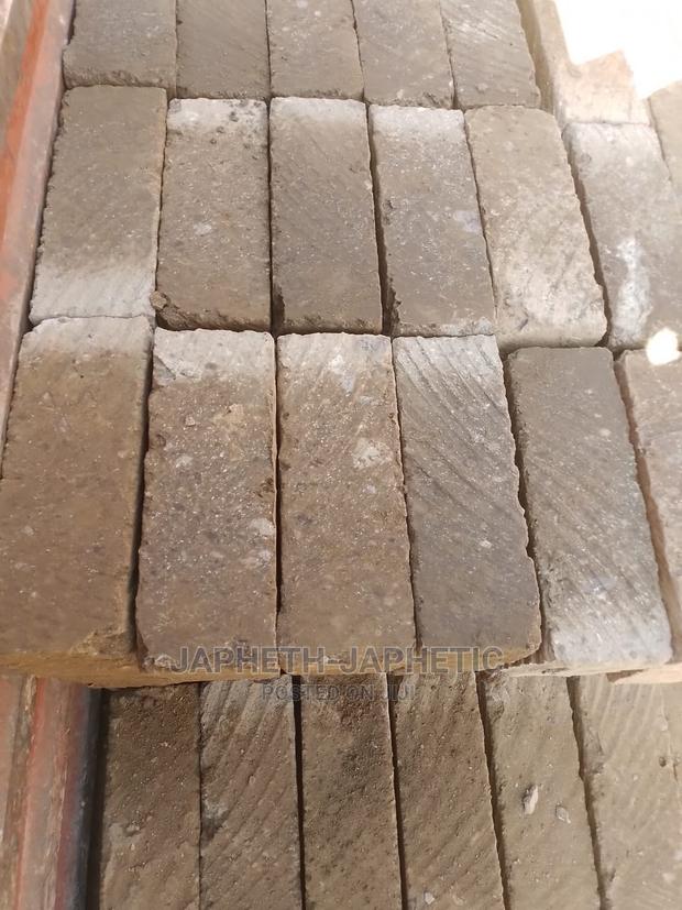 Brownish,Ndarugo Stones,., - thumbnail 3