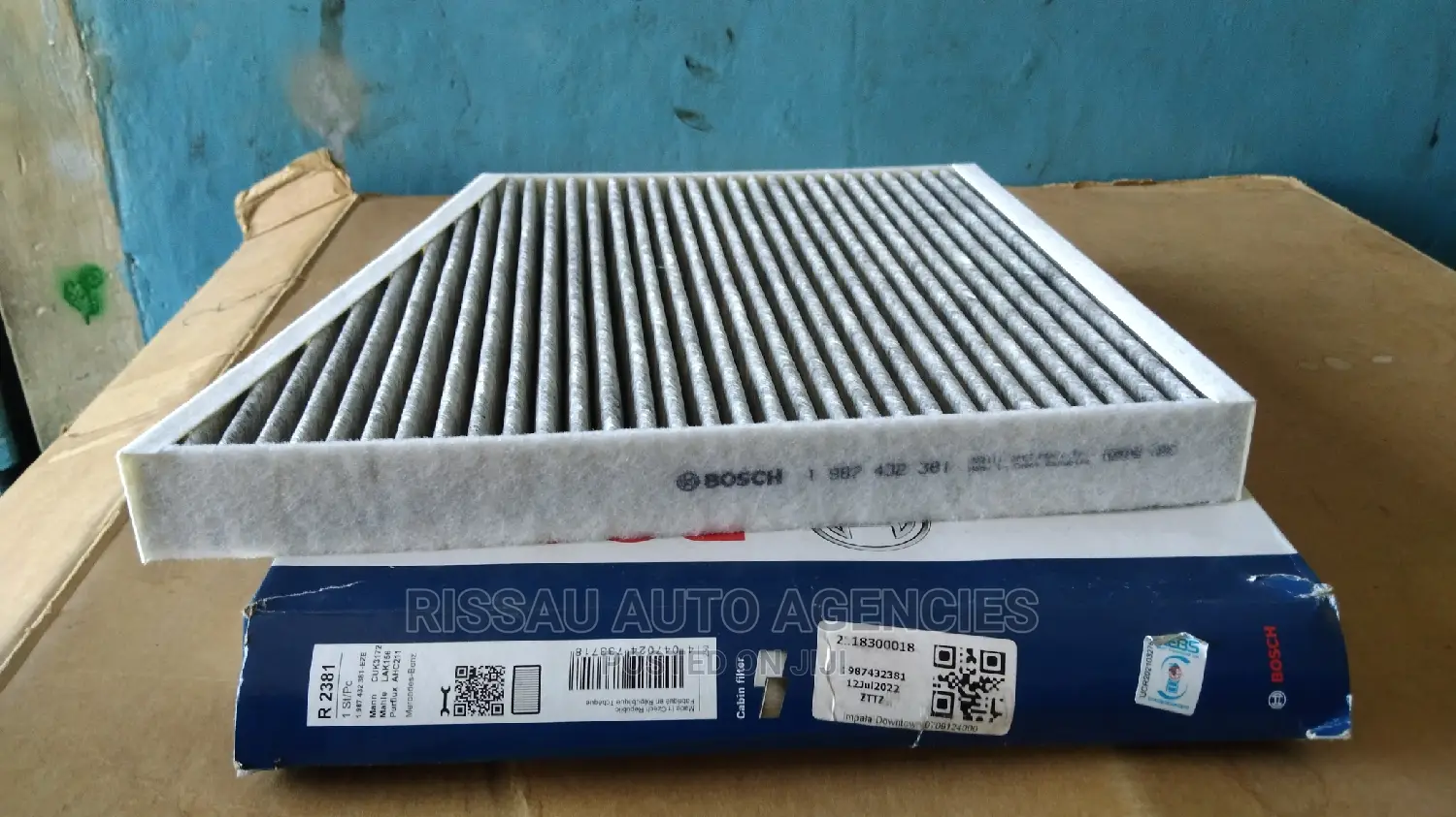 Mercedes Bez W211 Model BOSCH Cabin Filter R2381.