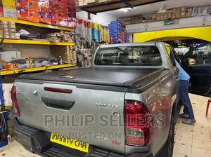Toyota Hilux Manual Roller Shutter Boot Cover Aluminium