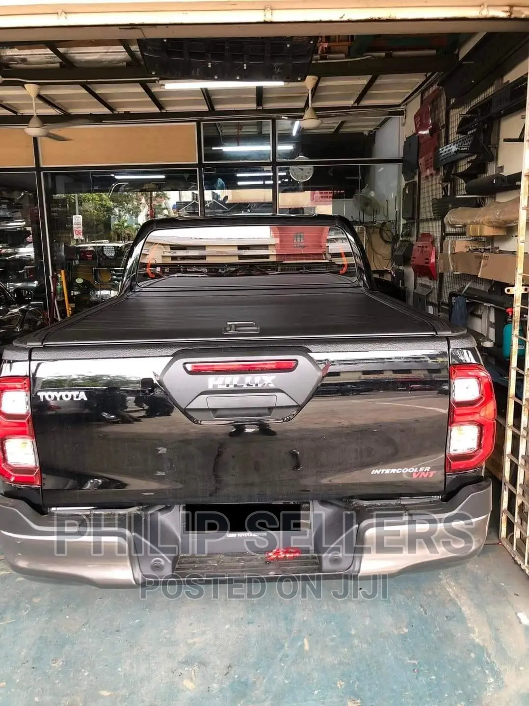 Toyota Hilux Manual Roller Shutter Boot Cover Aluminium