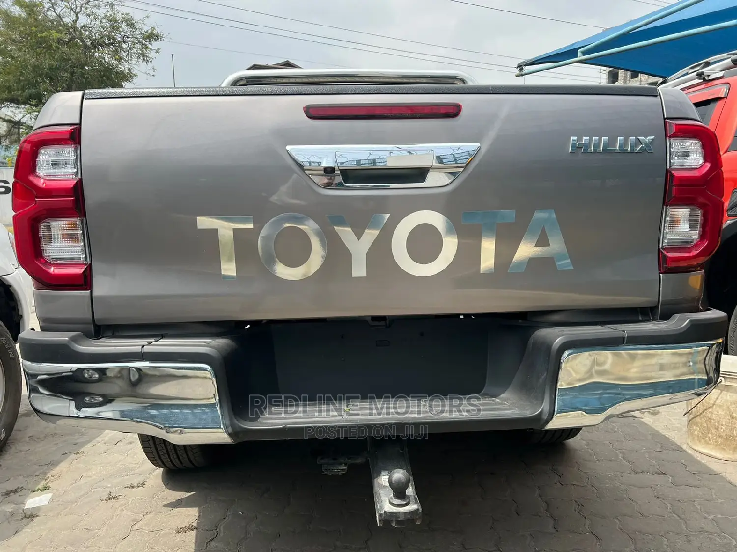 Toyota Hilux 2016 Gray