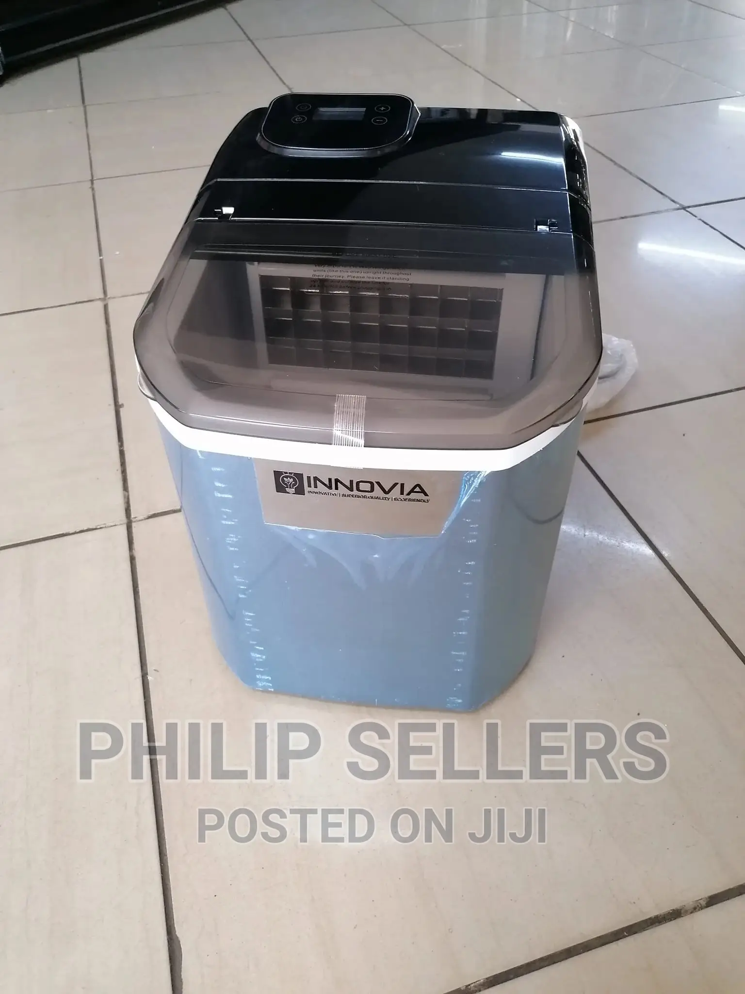 ICECUBE MAKER MACHINE AVAILABLE Makes Square Ice (Ice Cubes)