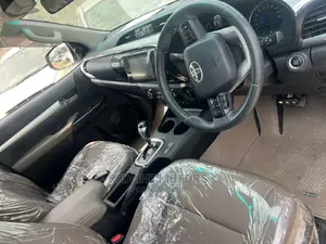 Toyota Hilux 2016 Pearl