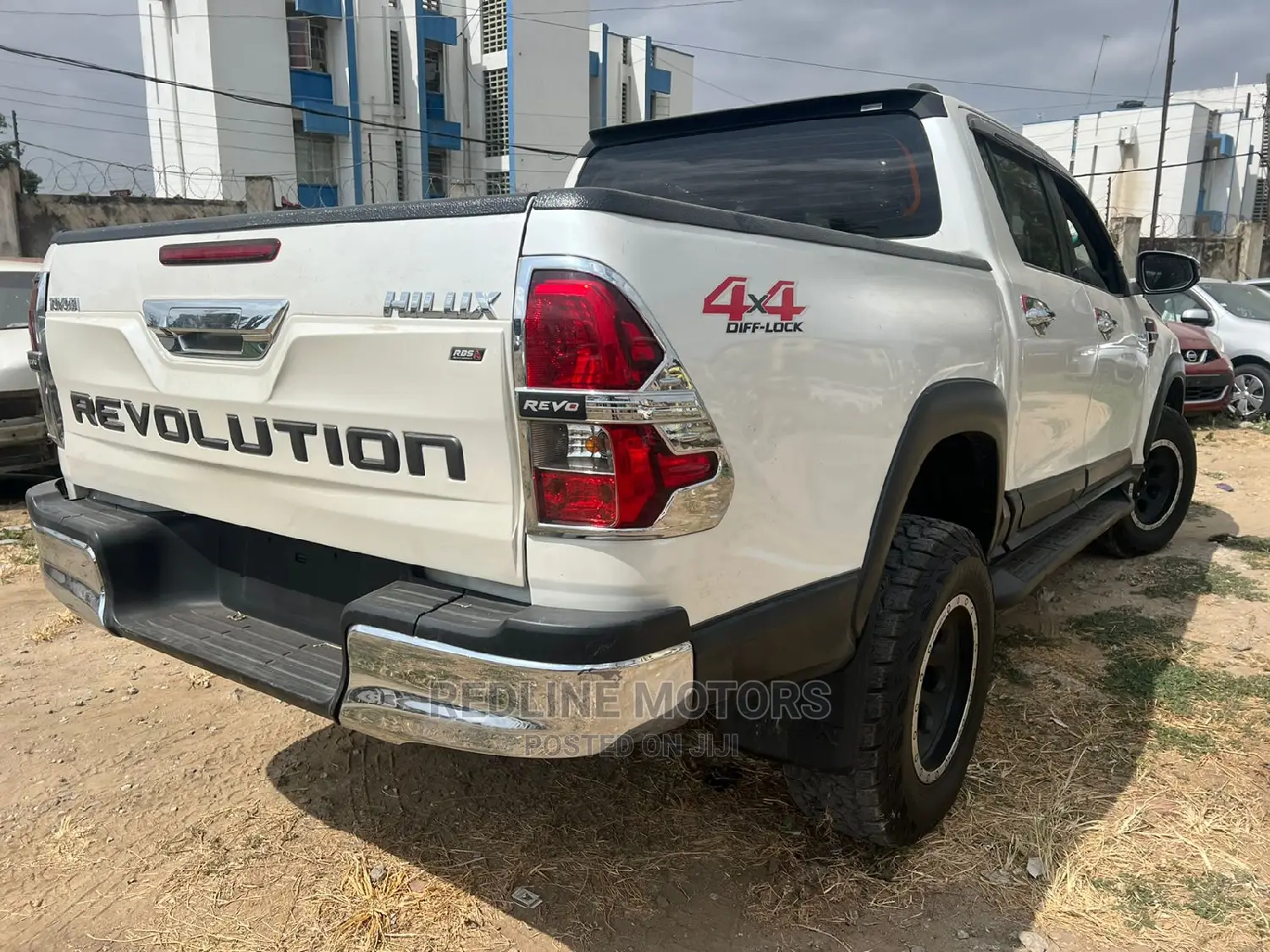 Toyota Hilux 2016 Pearl