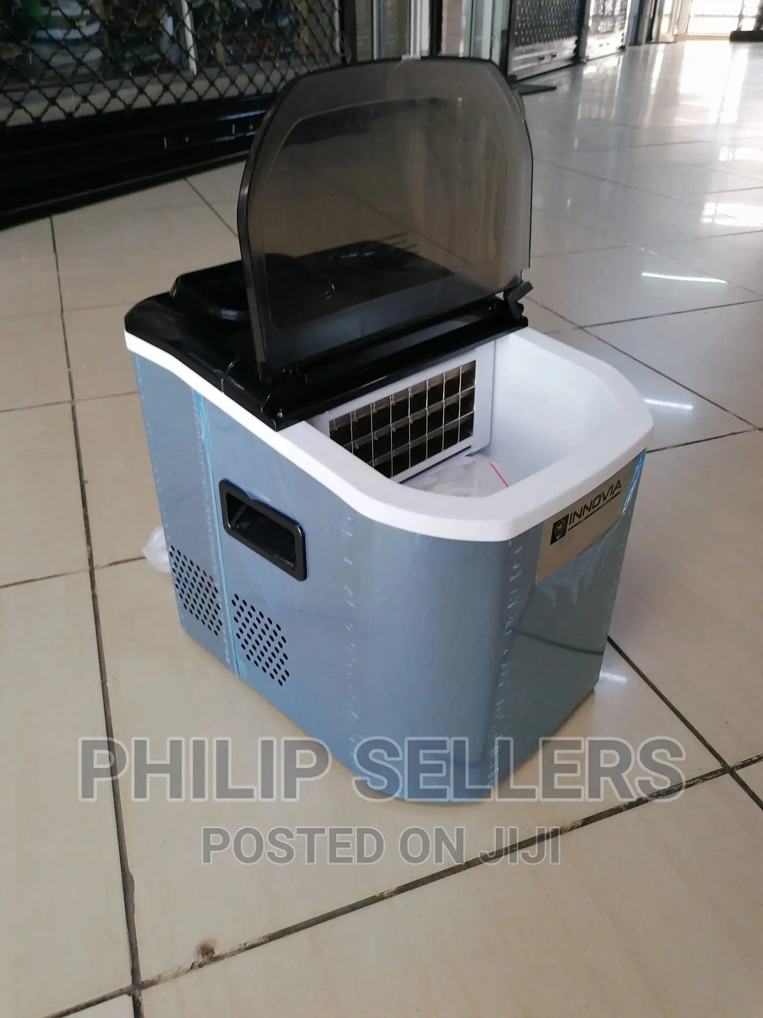 4L Capacity Water Tank Icecube Maker Machine