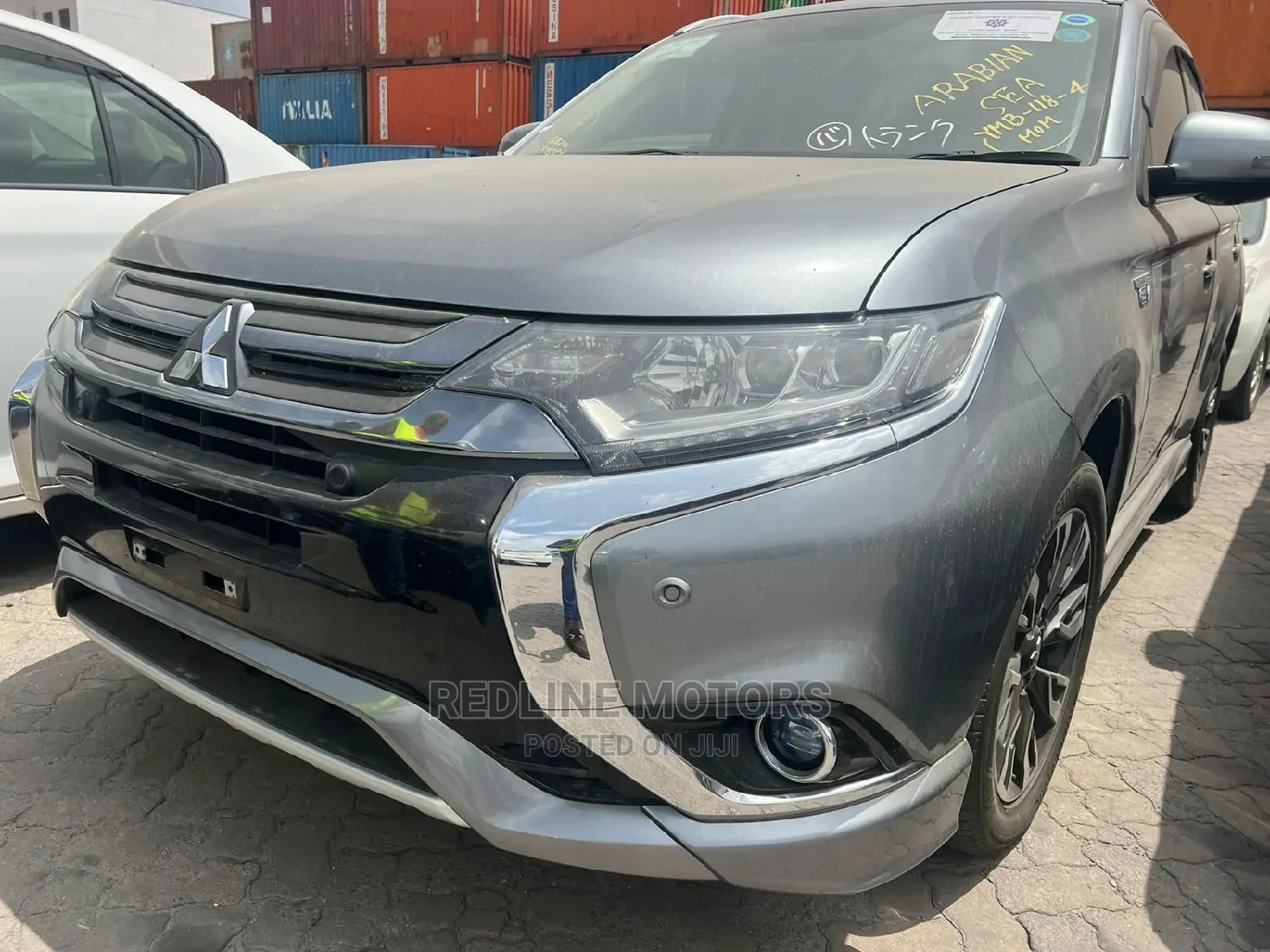 Mitsubishi Outlander 2016 Gray