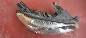 Toyota Rav4 Ac31 Right Nonxenon Headlight Assembly