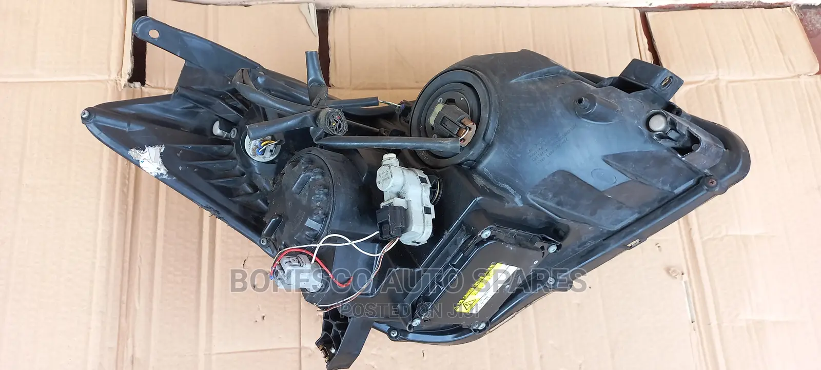 Toyota Blade Left Xenon Headlight Assembly