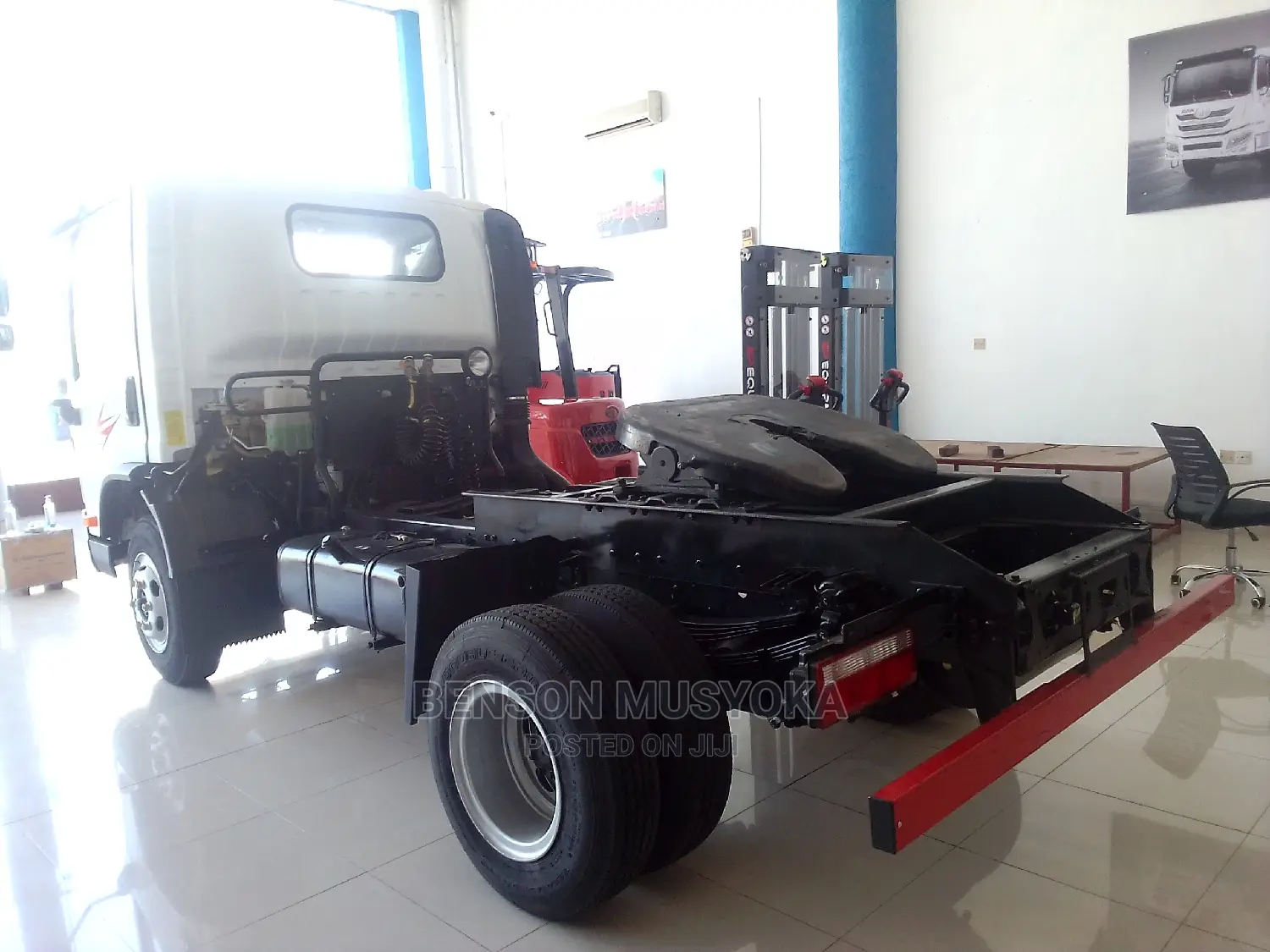 Faw Light Duty Truck (Tiger v Series)