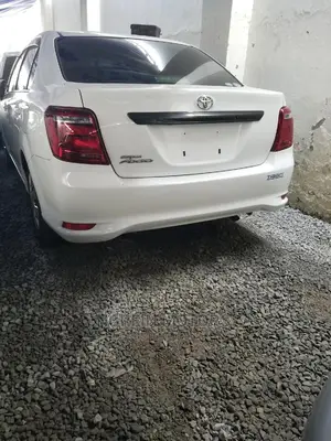 Toyota Axio 2015 Pearl