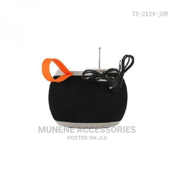 C15 Wireless Bluetooth Speaker Bt/Usb/Tf/Dc5v/Aux 1200 Mah - thumbnail 3