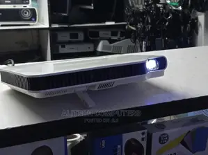 Utrla Slim Casio Projector