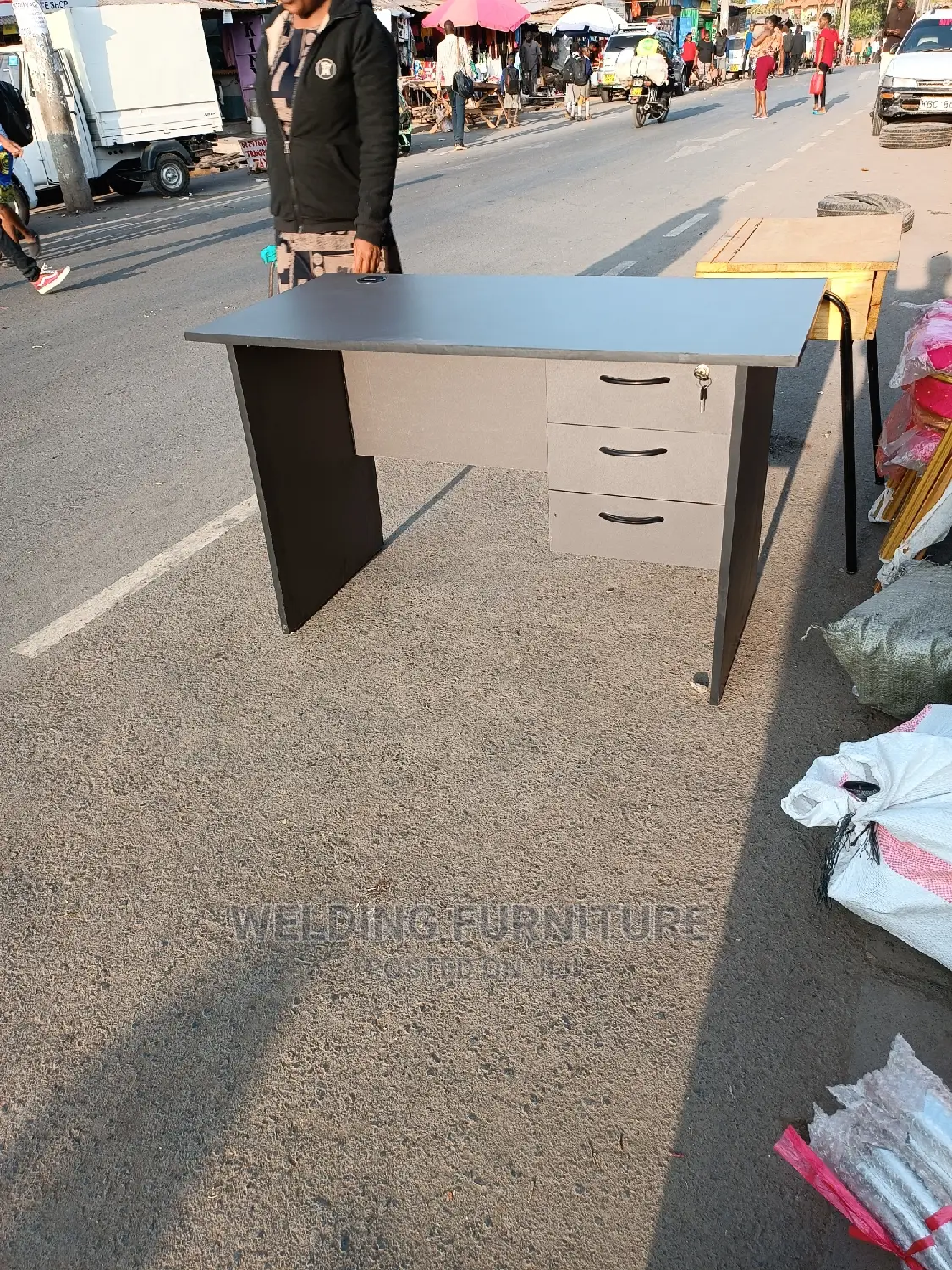 Office Desk