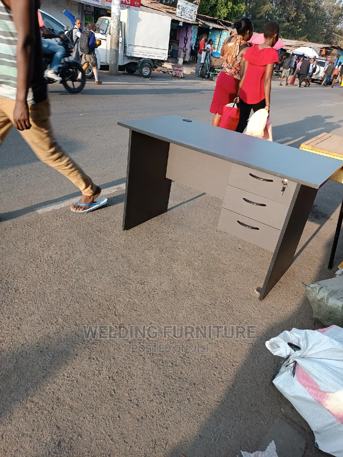 Office Desk