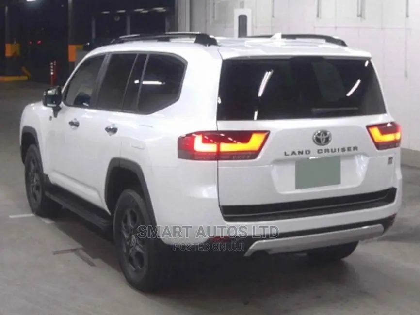 New Toyota Land Cruiser 2022 Pearl