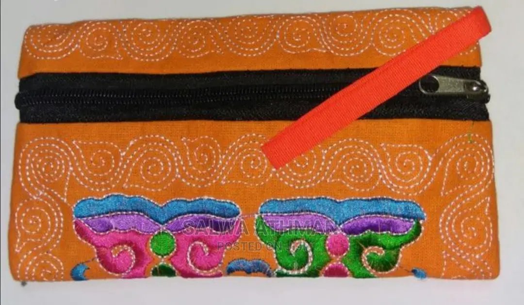 Bohemian Floral Embroidered Clutch Bag