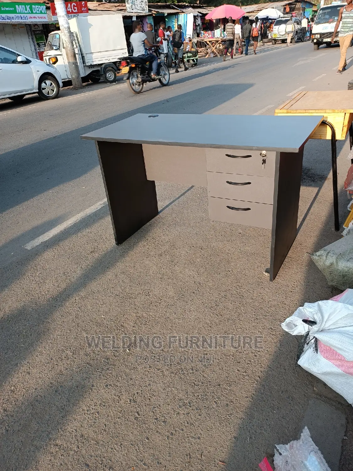 Office Desk